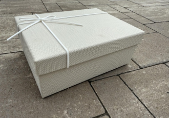 krmszn_tglalap_alak_fehr_masnis_dszdoboz_3